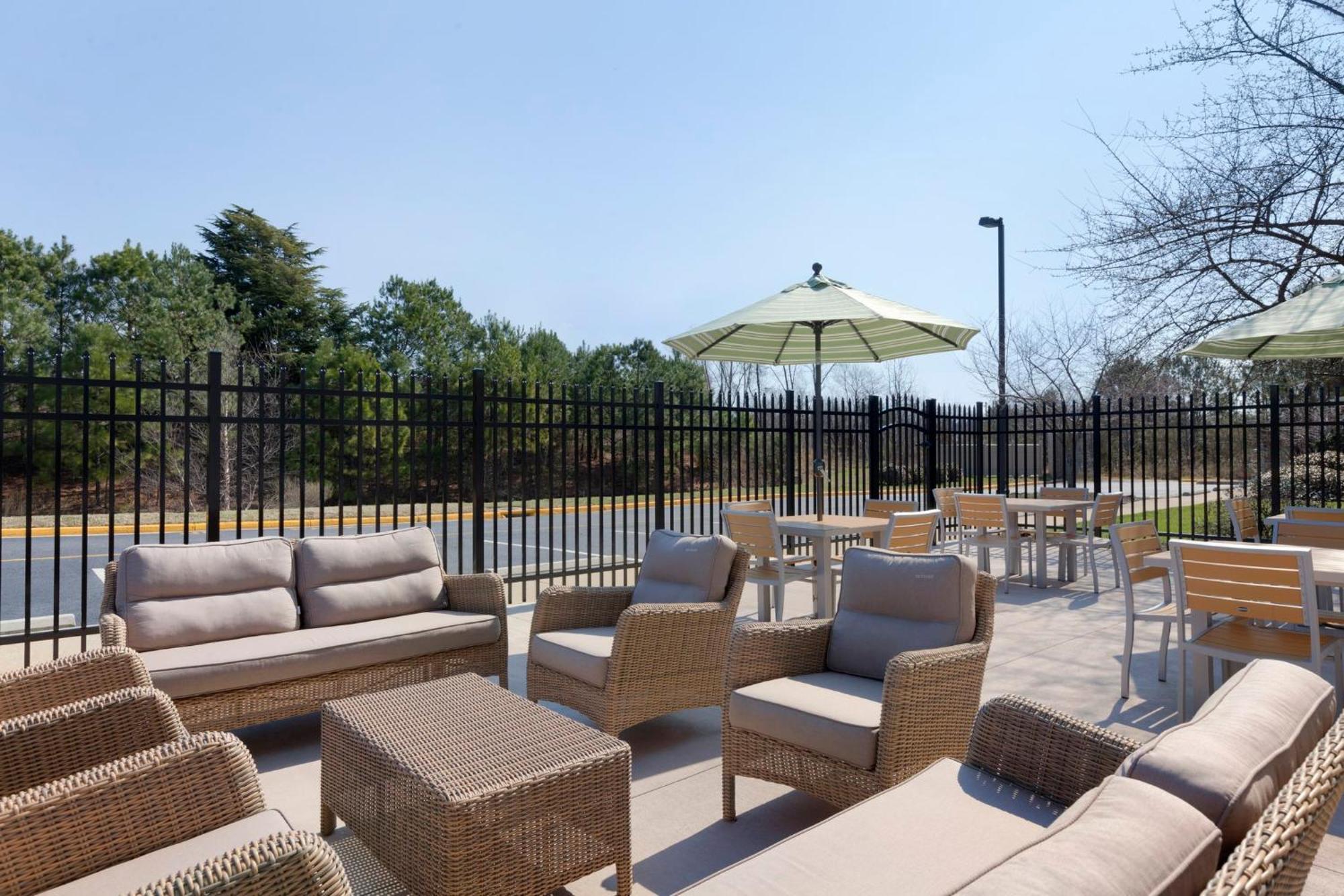 Holiday Inn Express Williamsburg North By Ihg Norge Esterno foto